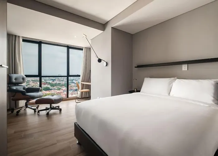 Skytown Reforma Pool & Skyline Apartment Mexico City